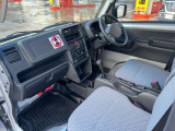 大事な人を乗せることが多い助手席です!安全運転を心がけましょう。