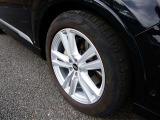 【アルミホイール】アルミホイール 5パラレルスポークデザイン 9J×20+285/45 R20タイヤ