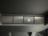 気になる車はすぐにお問い合わせください!画面右側の0066から始まる無料ダイヤルからお問い合わせ下さい!専門スタッフがお車のご質問にお答えいたします!