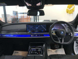 アウトバーンでの走行を見据えたBMWのブレーキシステムはもしもの時にもいち早くマシンを停止してくれます。
