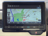 ナビは純正ギャザズ8インチメモリーインターナビ☆VXM-245ZFEi☆USB通信機器を使い、インターナビ交通情報から、渋滞を予測したルート案内や空いている駐車場を探したりする機能などが利用可能です♪