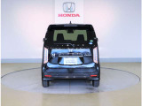 当社では安心してお乗り頂ける様に全車に1年間・走行距離無制限のホッと保証を無料でを付けしています。