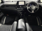 C-HR ハイブリッド 1.8 S GR スポーツ ワンオーナー 修復歴無し