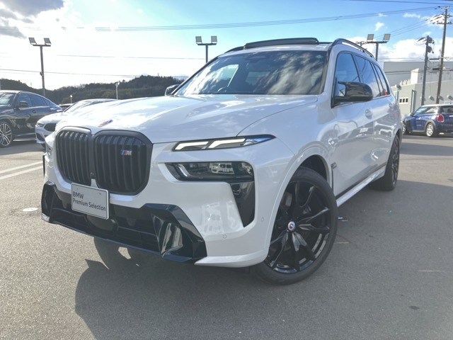 X7 M60i xドライブ 4WD 
