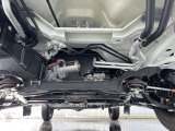 お車の価値を落とさないためにも、防錆加工の施工をオススメしております。降雪地域のお客様以外にもウィンタースポーツ・マリンレジャーがお好きな方にご好評いただいております!