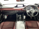 MAZDA3ファストバック 1.8 XD バーガンディ セレクション 本革シート 修復歴無し