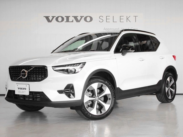 XC40 ウルトラ B4 AWD ダークエディション 4WD 