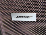 BOSEサラウンド サウンドシステムは、室内の音響特性にあわせて、最適にチューニングされています。調和の取れた美しいサウンドによって、まるでコンサートホールにいるかのような体験を愉しむことができます。