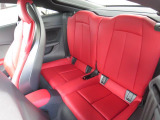 創造的かつ先進的で美しいデザインのAudi車を思う存分堪能してください。