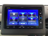ナビゲーションはフルセグTV、インターナビ対応のGathers純正メモリーナビを搭載しています。Bluetoothオーディオ機能がありますので、スマートフォンなどの音楽も再生できます。