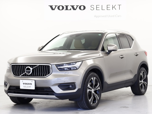 XC40 B4 AWD インスクリプション 4WD 