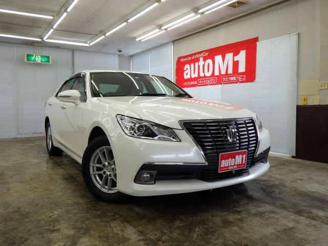 クラウン 2.5 ロイヤルサルーン i-Four 4WD 