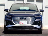 Q4スポーツバックe-tron 40 Sライン 