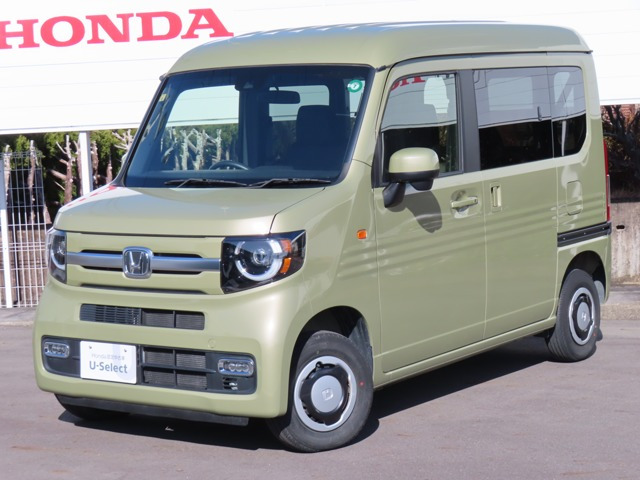 N-VAN +スタイル ファン 4WD 