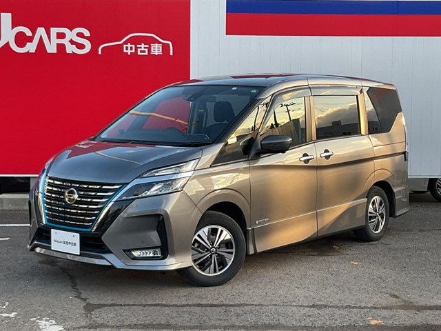 セレナ 1.2 e-POWER ハイウェイスター V 