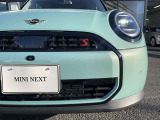 時を経ても深い魅力を放ち続けるMINI。より快適にお乗り頂くために、3つのサポートプログラムをご用意しております。※認定中古車保証は登録日より最長4年間まで延長が可能です。