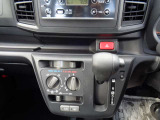 CVT(無段変速機)になります。