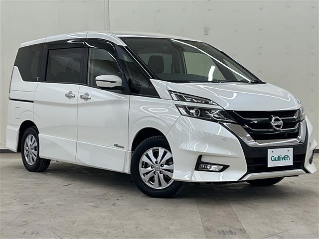 セレナ 2.0 ハイウェイスター Vセレクション 4WD ワンオーナー