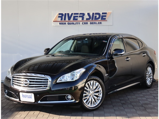 日産 シーマハイブリッド 3.5 VIP