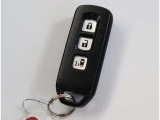 当店ではスポーツグレードや人気車種・上級グレードを主に仕入れ強化しております!中古車でお買い得感あるお車展示中となっておりますのでお客様のご来店、お見積もり依頼お待ちしております。
