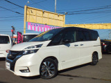 セレナ 2.0 ハイウェイスター Vセレクション ハイブリッド車/ルーフ黒パールツートン...
