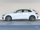 A3スポーツバック 30 TFSI Sライン 