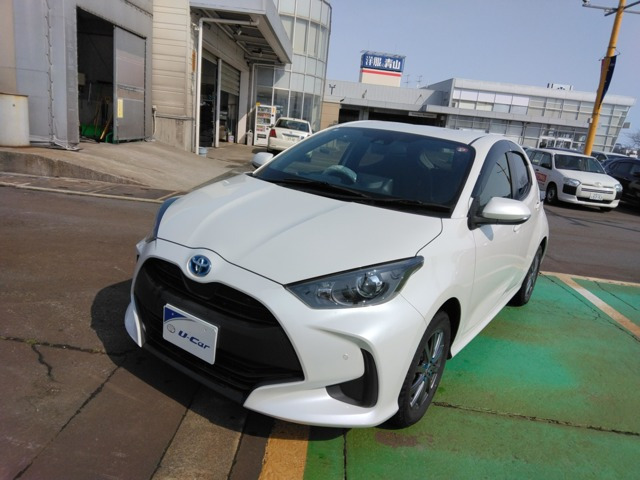 ヤリス 1.5 ハイブリッド G E-Four 4WD 