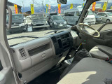 お車でのアクセスは、上信越自動車道【信州中野インター】から約5分。お気軽にご来店下さい。大きなスズキの看板が目印です。
