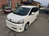 ヴォクシー 2.0 X 4WD 