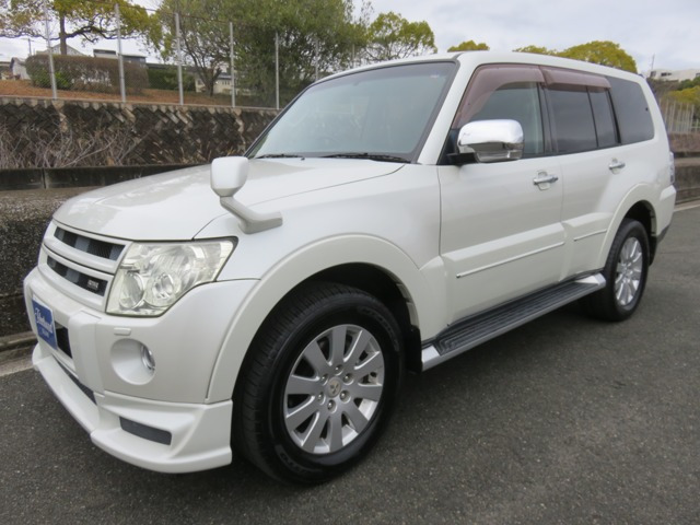 パジェロ 3.8 ロング スーパーエクシード 4WD フルセグナビ 黒本革 後席モニター AT
