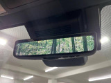 【デジタルインナーミラー】後席の大きな荷物や同乗者で後方が確認しづらい時でも安心!カメラが撮影した車両後方の映像をルームミラー内に表示。クリアな視界で状況の確認が可能です!