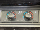 【シートベンチレーション】夏場は涼しい風でお尻や背中の熱やムレを防ぎ、冬はエアコンよりも早く温まってポカポカに!レザーシートにうれしい装備で、季節を問わず快適に過ごせます。