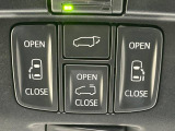 【パワーバックドア】スマートキーや運転席のボタンを押すだけでリアゲートが自動で開閉します!荷物を持っている時や、高い位置にあるバックドアを閉める際に便利な機能です♪