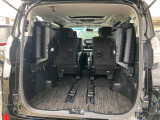 普段のお買い物や通勤、送迎等に十分な荷室スペースを確保しております。セカンドシートを倒すと、大きな荷物の積載も可能です♪