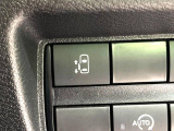 【パワースライドドア】スマートキーや運転席のスイッチでスライドドアの開閉が可能♪電動だから力を入れてドアを開ける必要が無く、小さいお子様でも、重い荷物を持っている時もラクに開け閉めできます♪