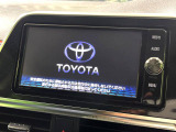 【純正ナビ】人気の純正ナビを装備しております。ナビの使いやすさはもちろん、オーディオ機能も充実!キャンプや旅行はもちろん、通勤や買い物など普段のドライブも楽しくなるはず♪