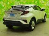 C-HR ハイブリッド 1.8 S LED パッケージ 