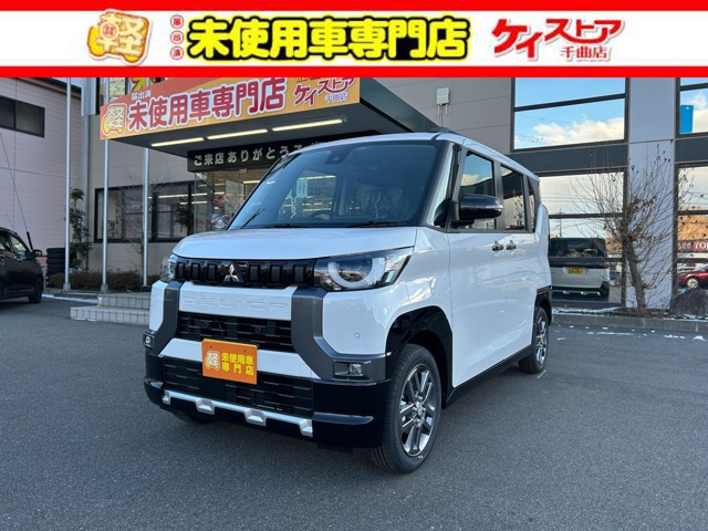 デリカミニ T プレミアム 4WD 