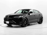 ウルス ペルフォルマンテ 4WD 
