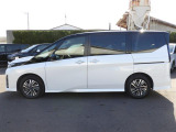 セレナ 1.2 e-POWER ハイウェイスター V 