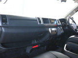 ハイエース 2.7 グランドキャビン 4WD 