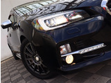 【車屋】として、長く車業界に従事した経験豊富なスタッフが多数在籍しております。
