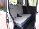 『1台』のお車に対して、3名体制で日々議論を重ね仕入れを行っております。