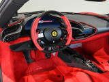 SF90ストラダーレ F1 DCT E 4WD 