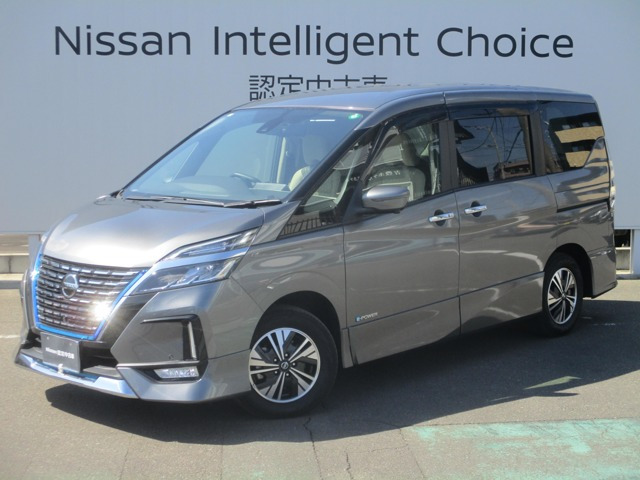 セレナ 1.2 e-POWER ハイウェイスター V 