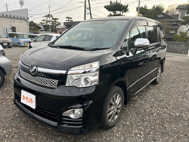 ヴォクシー 2.0 ZS 煌III 4WD 