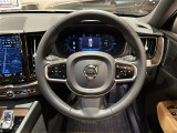 XC60 リチャージ アルティメット T6 AWD PHEV 4WD 4WD 本革シート