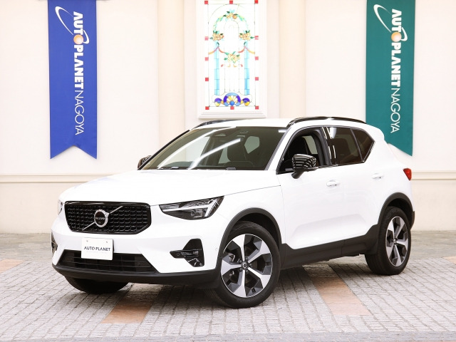 XC40 アルティメット B4 AWD ダークエディション 4WD 