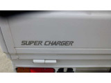 スーパーチャージャーツキ4WDです。
