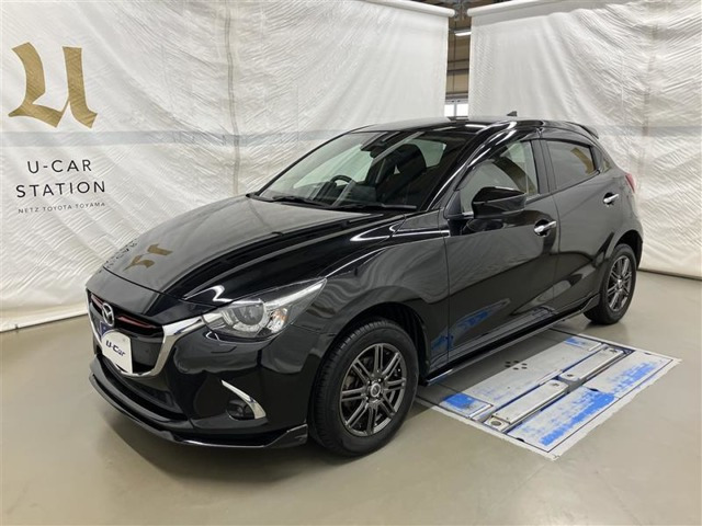 デミオ 1.3 13S ツーリング 4WD 